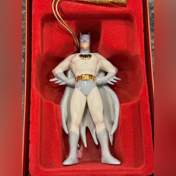 LENOX BATMAN Porcelain Christmas Ornament DC WB Superhero Gift Collectible NIB - Picture 8 of 11